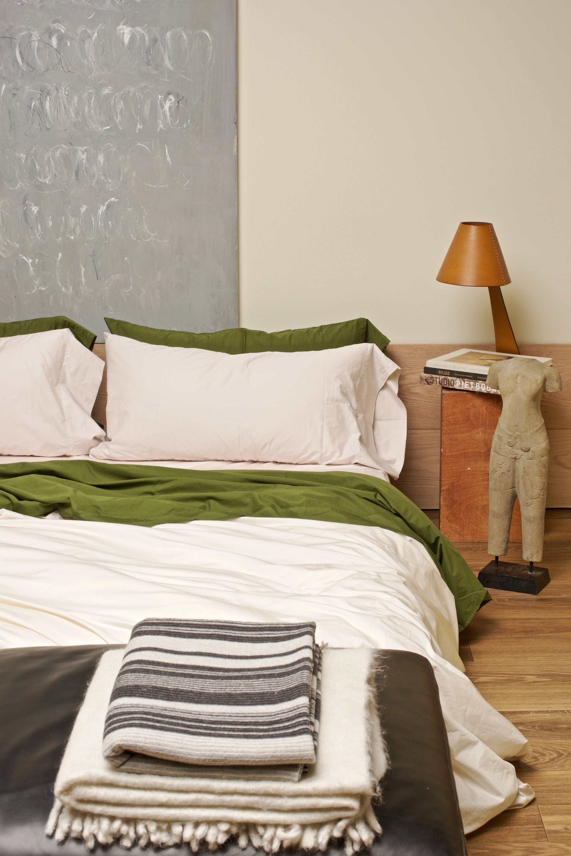 Flaneur Bedding in bespoke colours and rare shades. Flaneur Change(01)